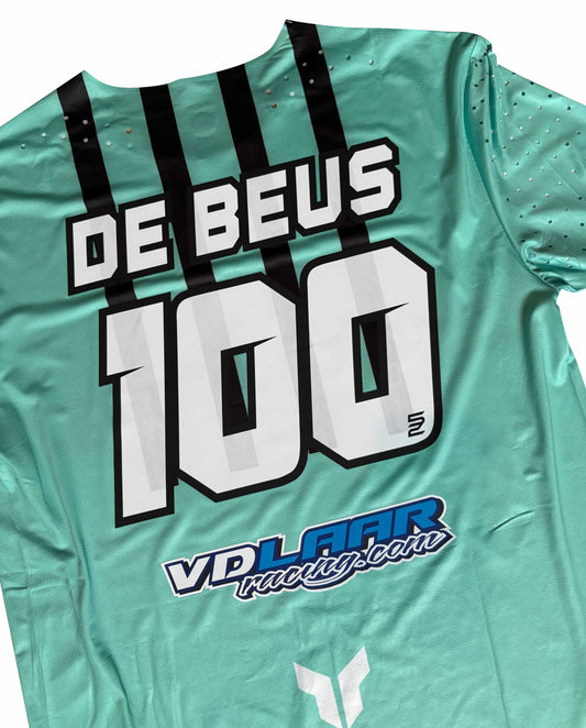 Naam + Nummer + logo’s voor en achterpand